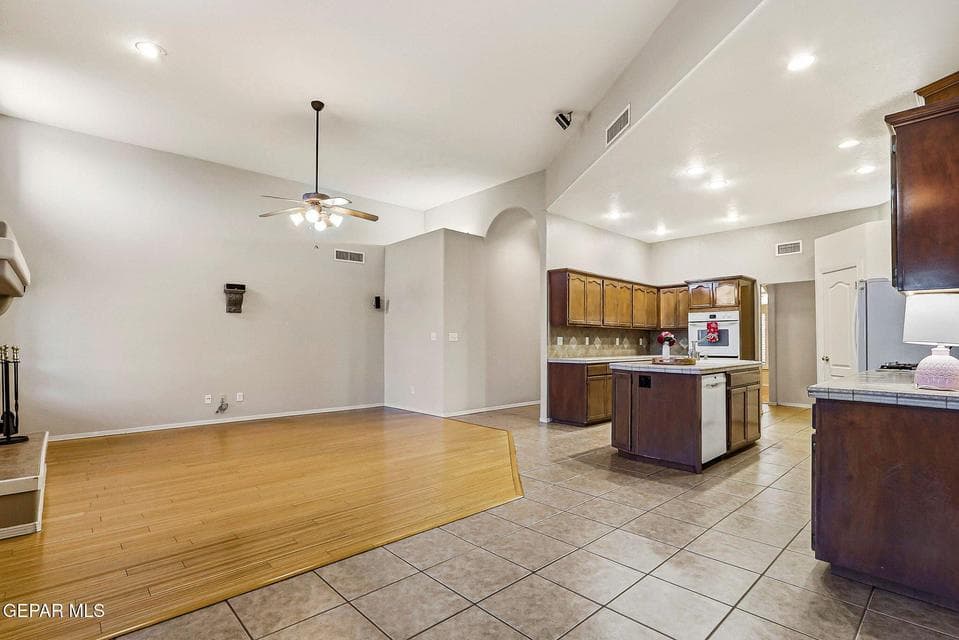 23-web-or-mls-IMG_2168_1