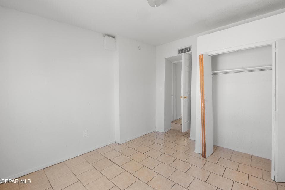 3315-E-Missouri-MLS-Camera-Guy-7