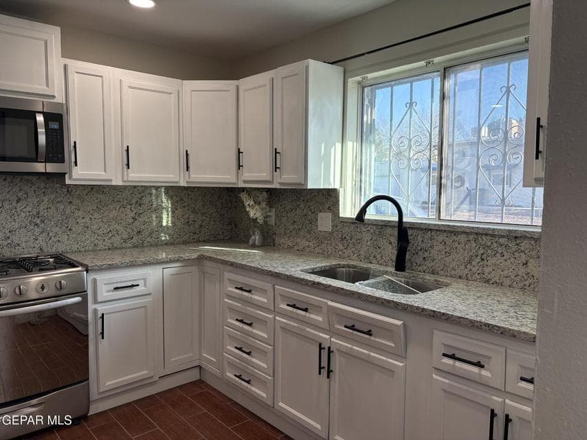 690913f6-f672-49e0-ba63-61ac97570d8f