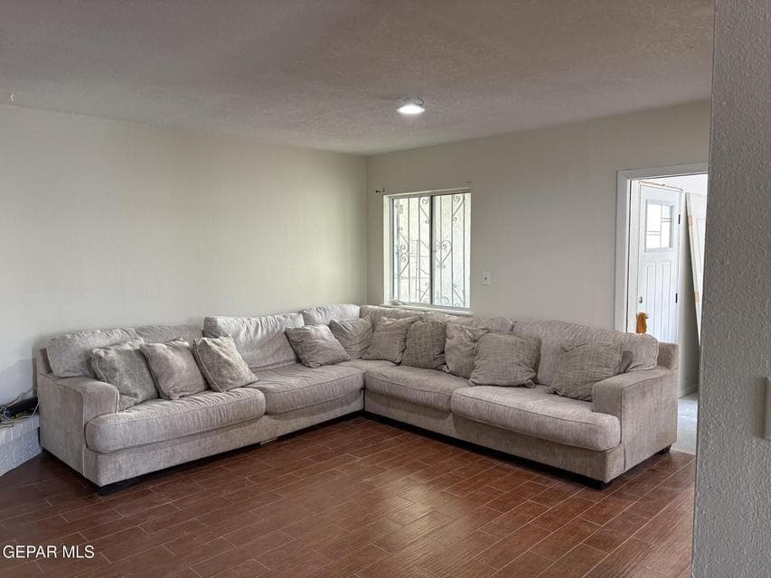 f149275e-f679-48ae-9b98-26d7cd330cdc