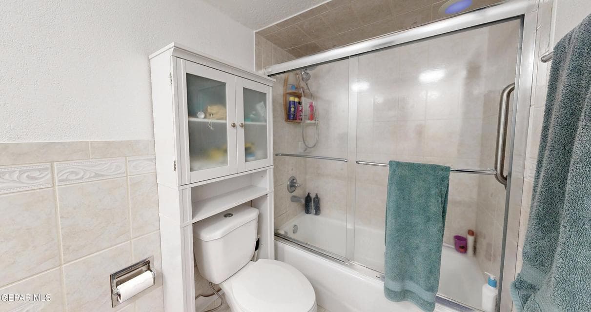 2900 Stone Edge Principal Shower Pic
