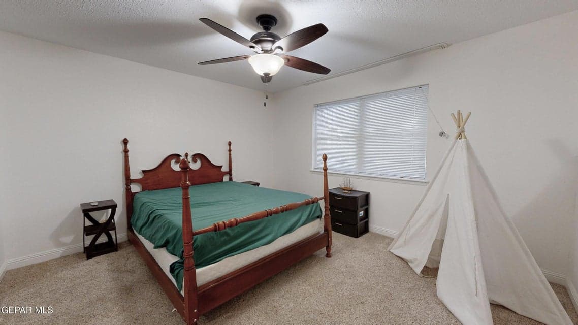 2900 Stone Edge Bed 3 Pic