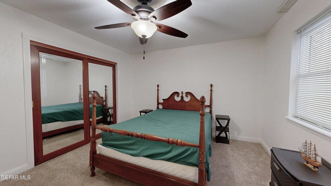 2900 Stone Edge Bed 3 Pic 2