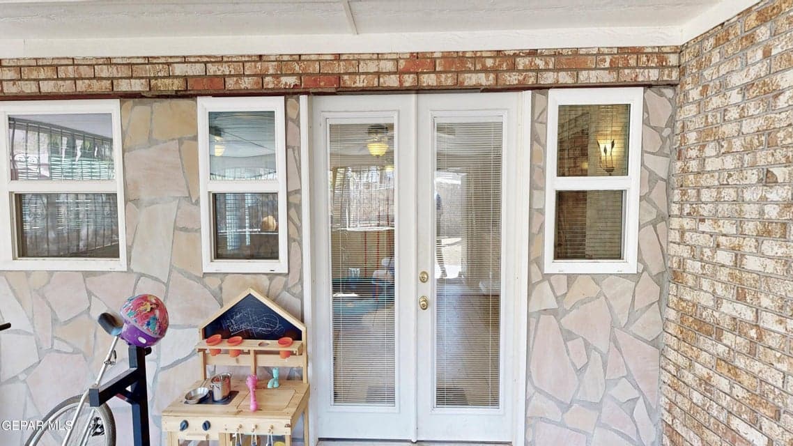 2900 Stone Edge Patio Doors Pic