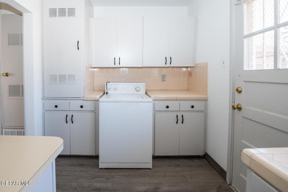 4013 Hueco Ave-34