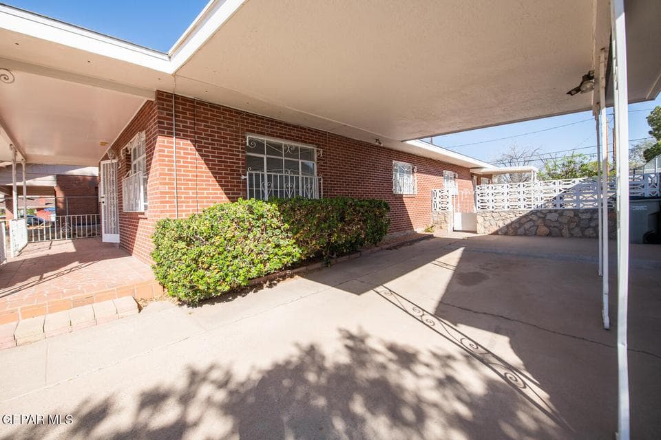 4013 Hueco Ave-45