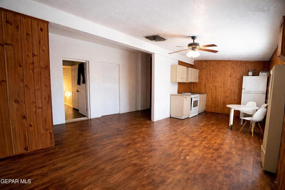 Interior (Removed Ver) (2)