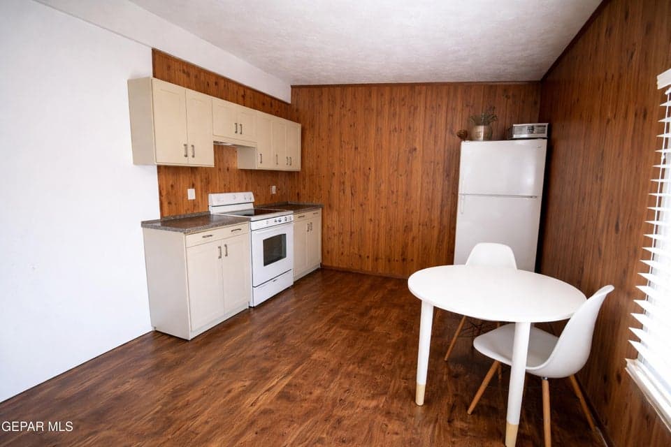 Interior (Removed Ver) (5)