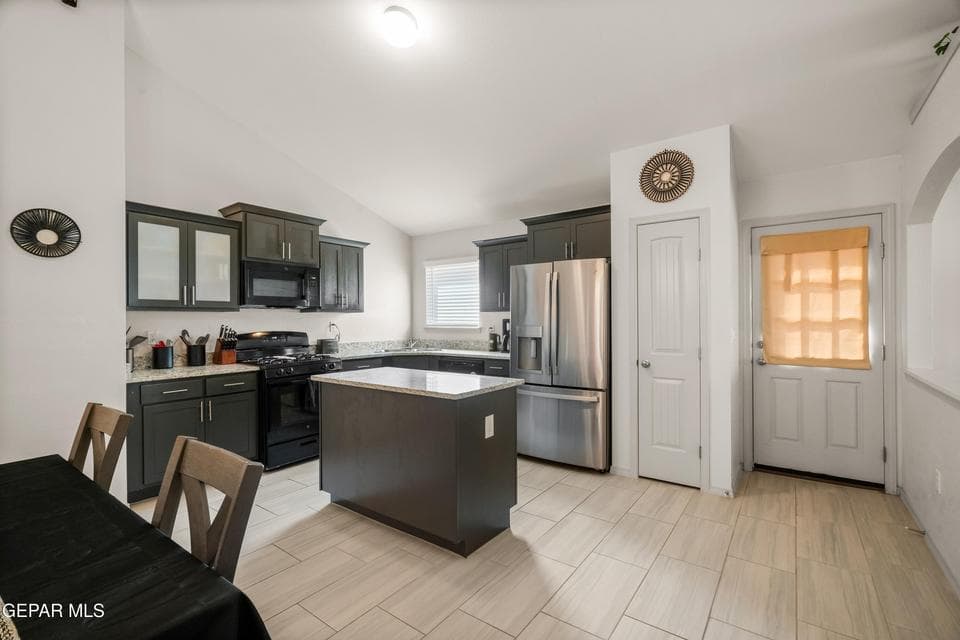 5116 Jennifer Claire-15