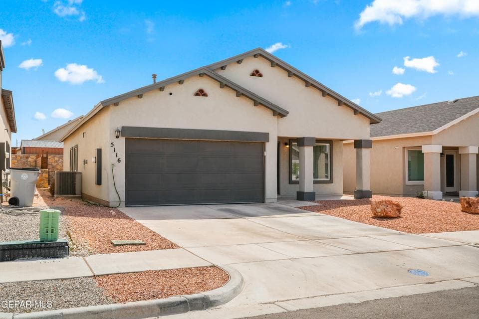 5116 Jennifer Claire-2