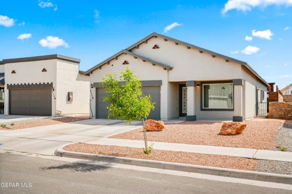 5116 Jennifer Claire-3