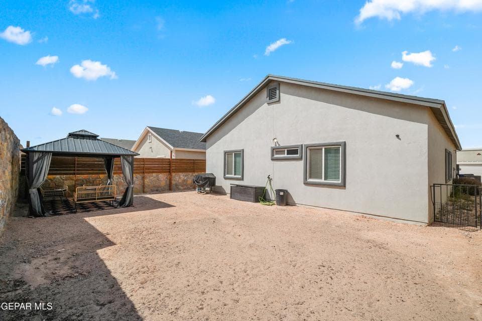 5116 Jennifer Claire-37