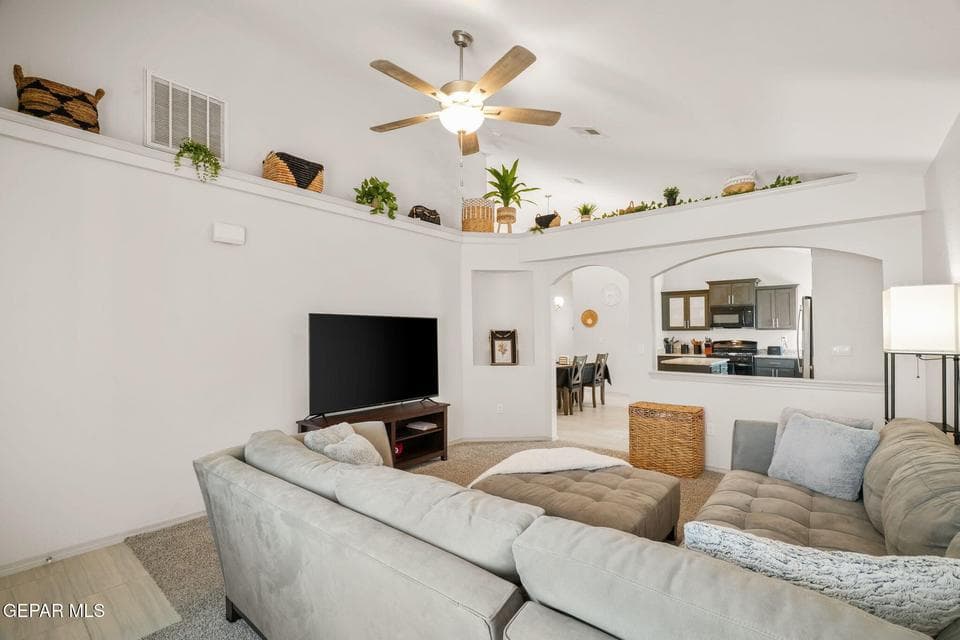 5116 Jennifer Claire-5