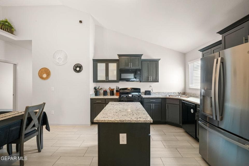 5116 Jennifer Claire-9