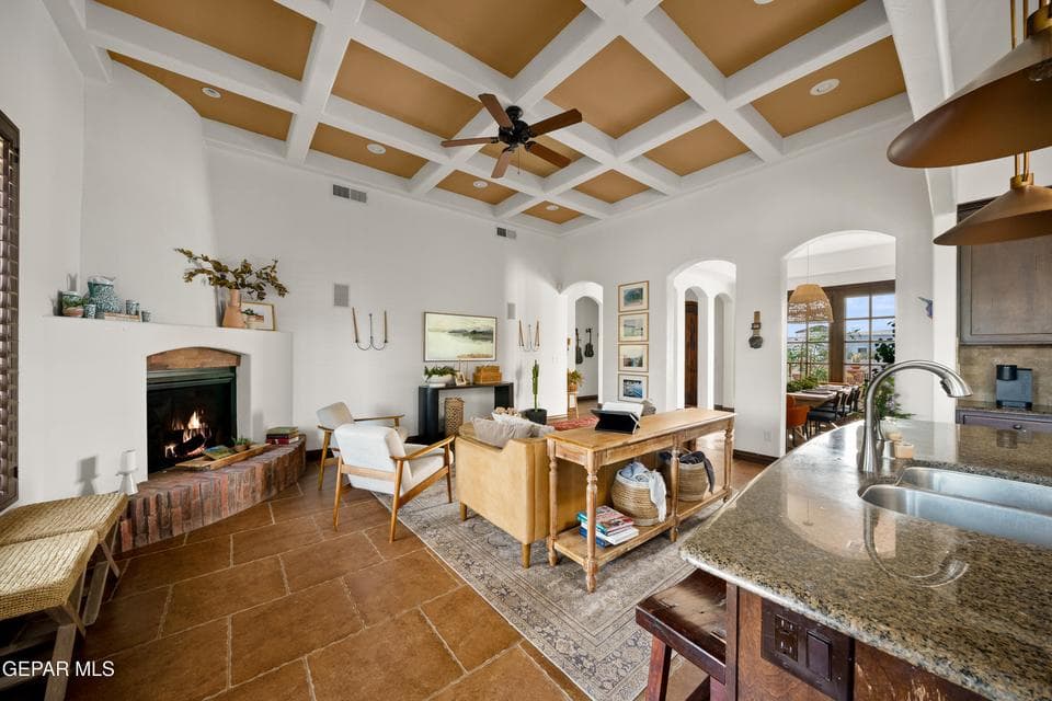 6252 -Franklin-Ridge-MLS-Camera-Guy-9