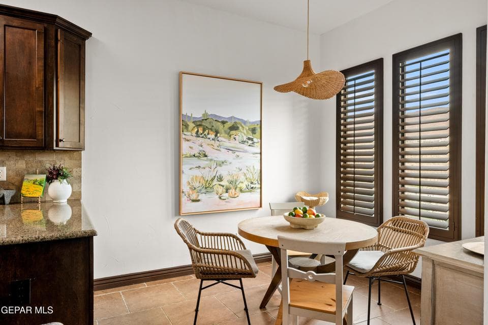 6252 -Franklin-Ridge-MLS-Camera-Guy-14