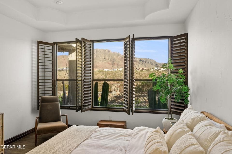 6252 -Franklin-Ridge-MLS-Camera-Guy-32