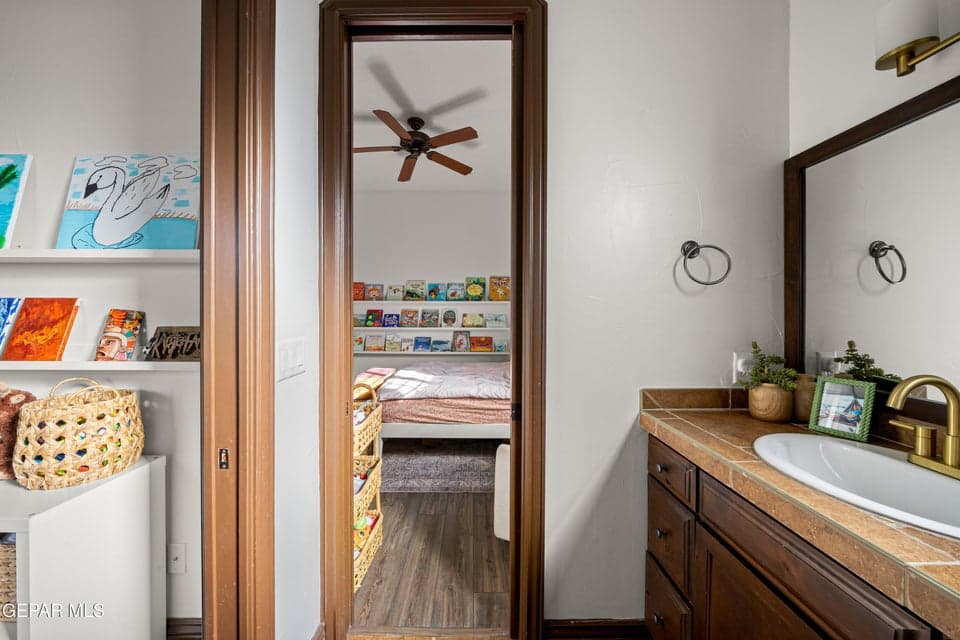 6252 -Franklin-Ridge-MLS-Camera-Guy-36