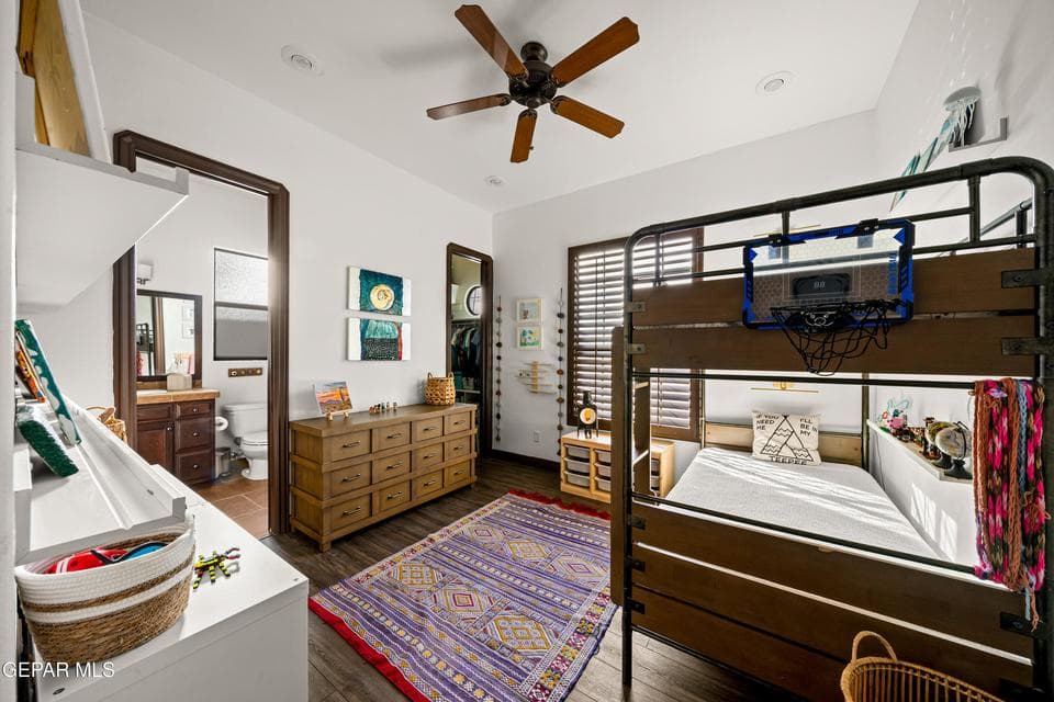 6252 -Franklin-Ridge-MLS-Camera-Guy-41