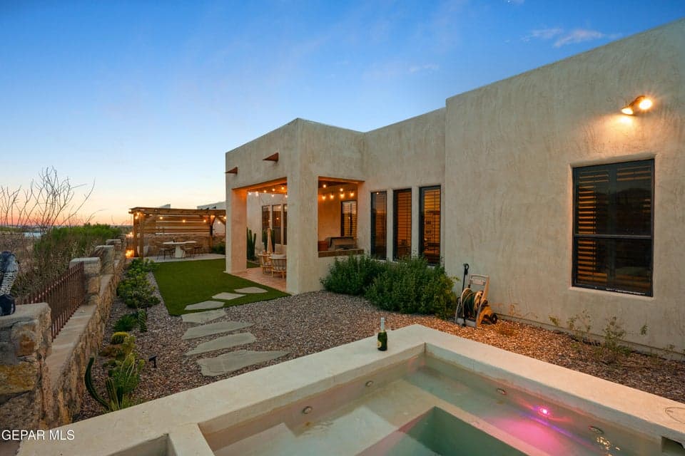 6252 -Franklin-Ridge-MLS-Camera-Guy-62