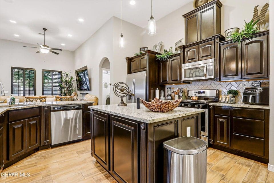 17-web-or-mls-17-print-IMG_5131