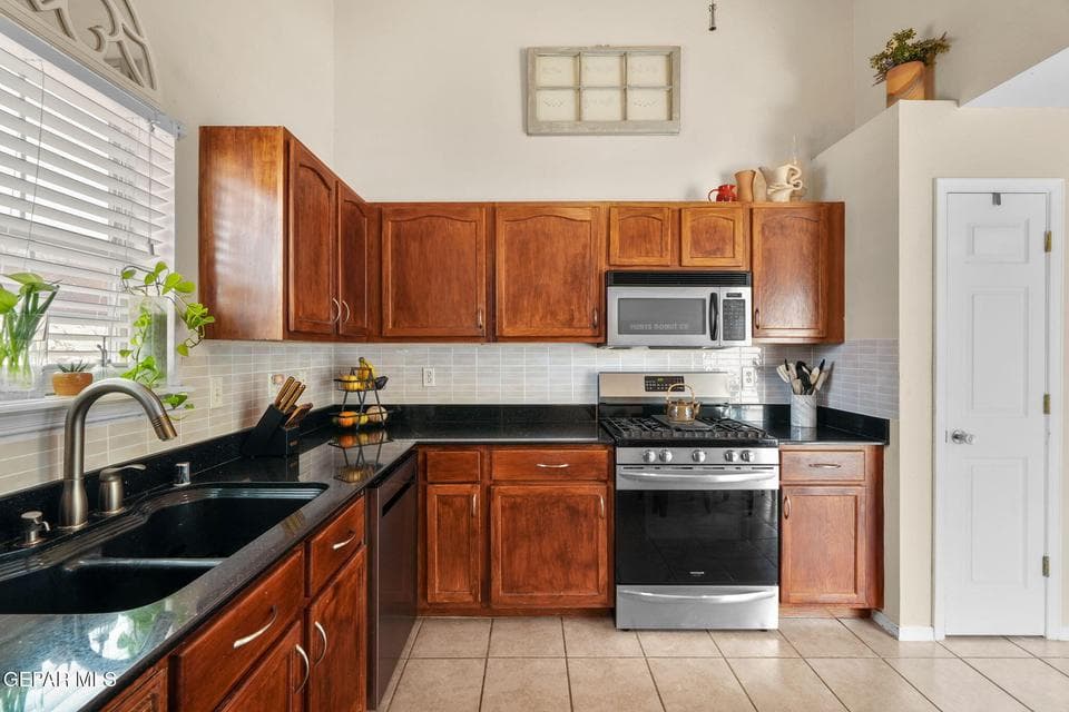 12361 Tierra Inca-14