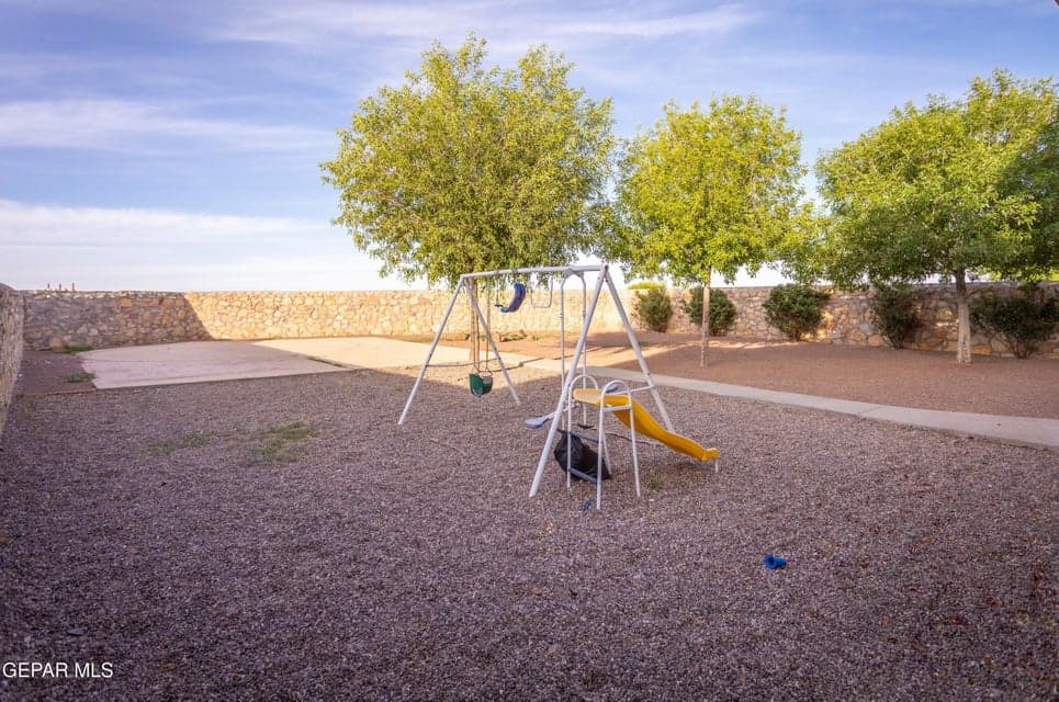 backyard trees and roses (4)