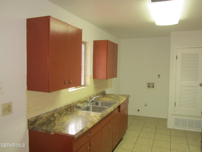 10309 Wilshire Pics 007