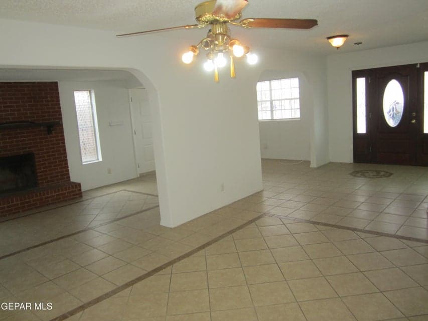 10309 Wilshire Pics 019