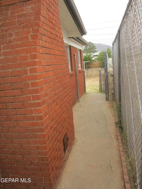 10309 Wilshire Pics 057