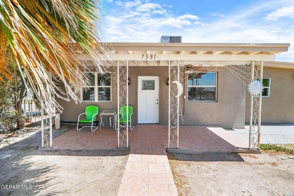 7591 Hacienda Ave-5