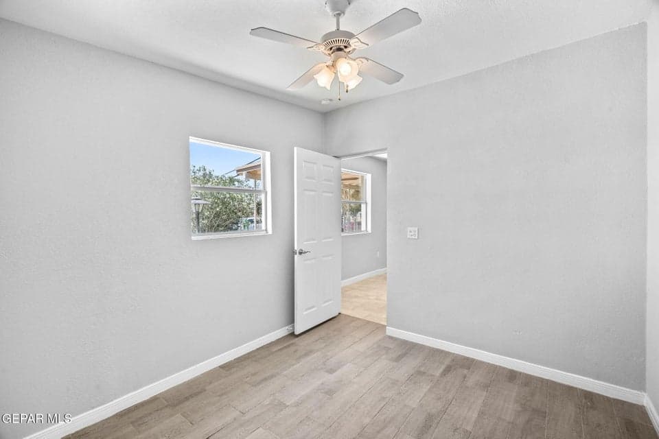 7591 Hacienda Ave-12