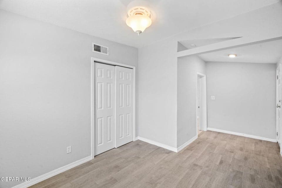 7591 Hacienda Ave-15