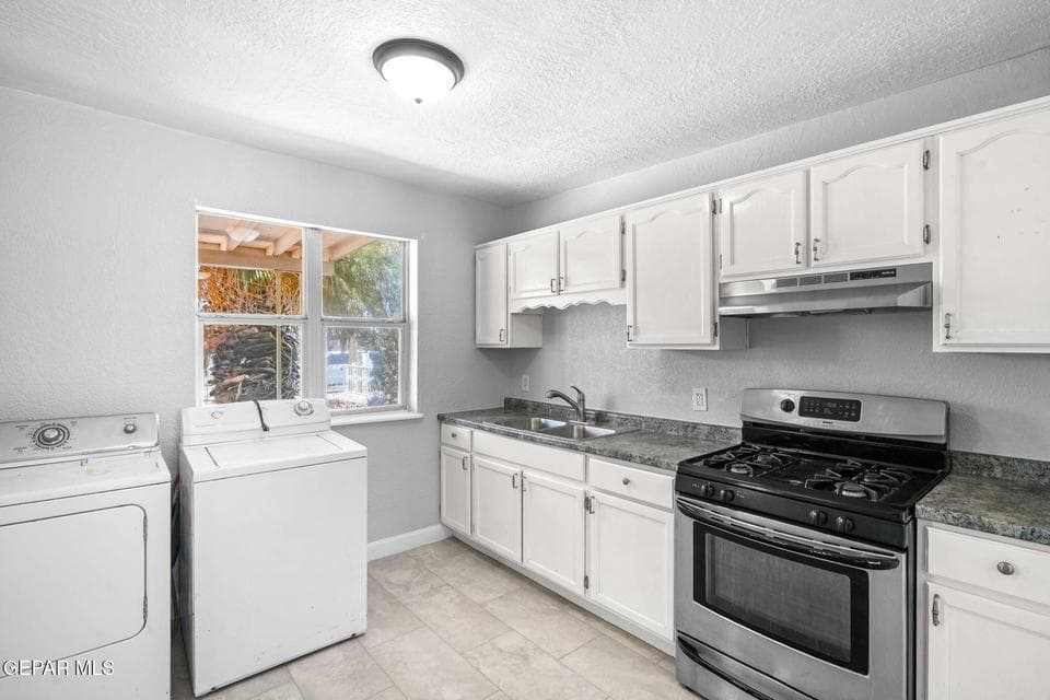 7591 Hacienda Ave-20