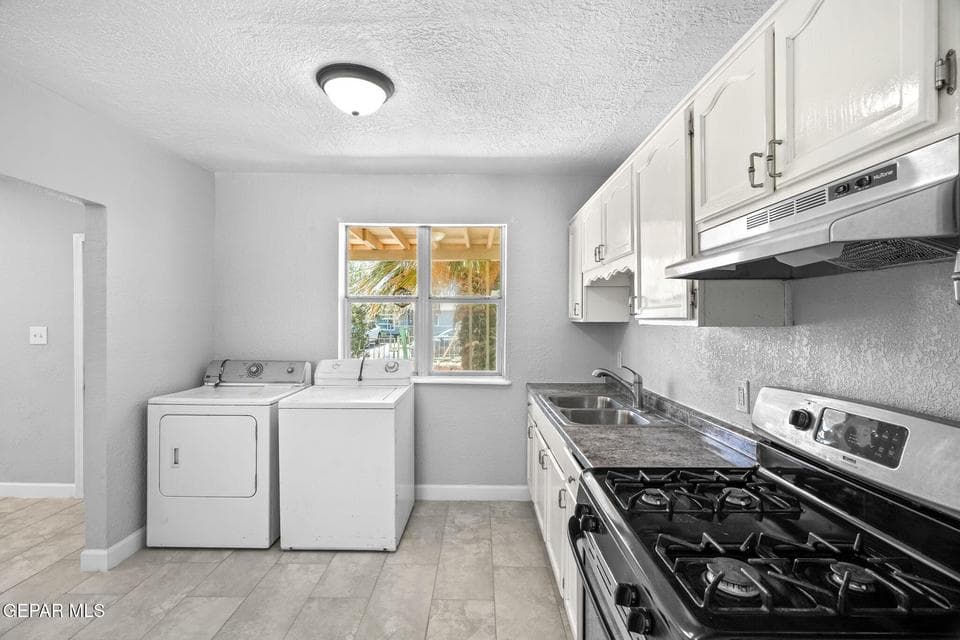 7591 Hacienda Ave-21