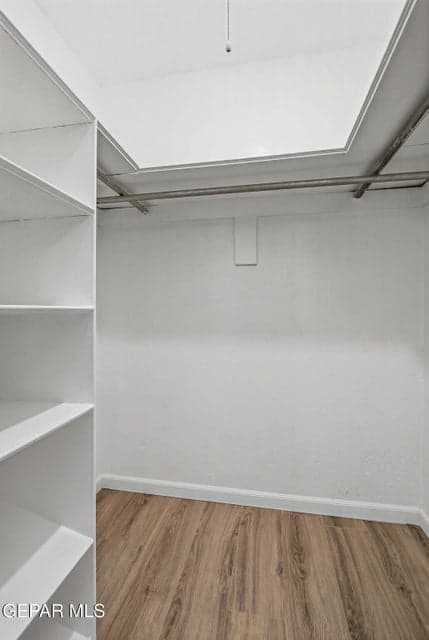 Master Bedroom Walk in Closet