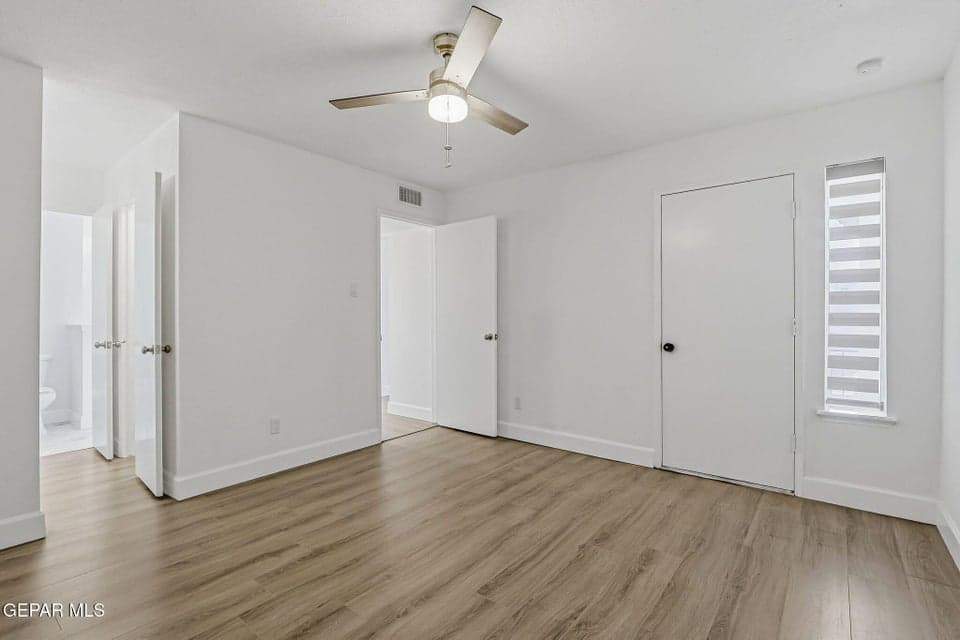 Master Bedroom w/Patio Access