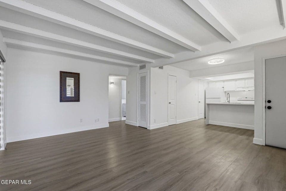Living Room/Dining Room