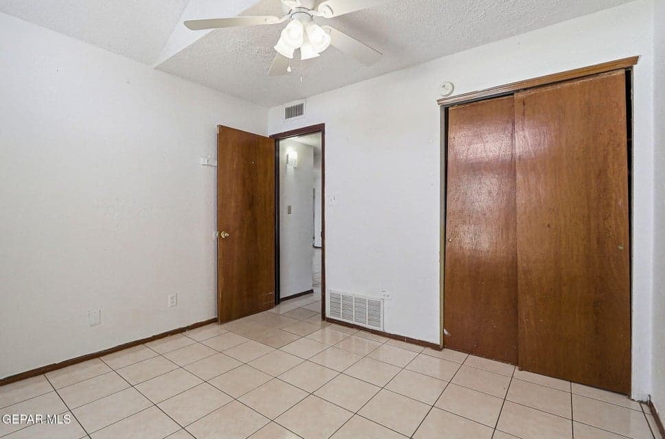 29 Level 1 Back Bedroom