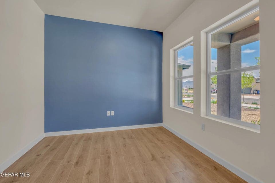 Foyer / Studio