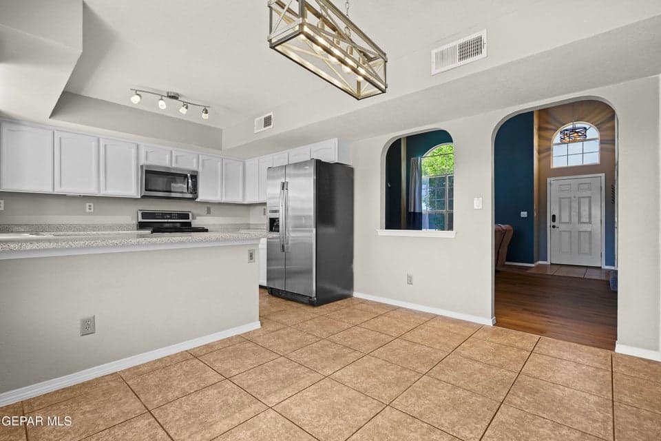 Comfortable layout, gathering space