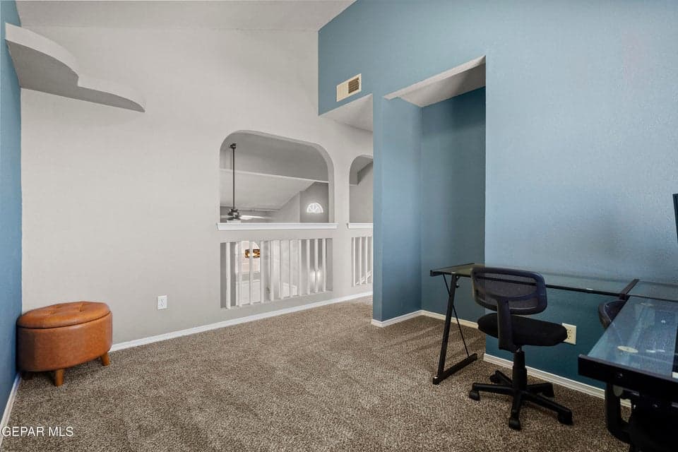 Ideal office or second living area