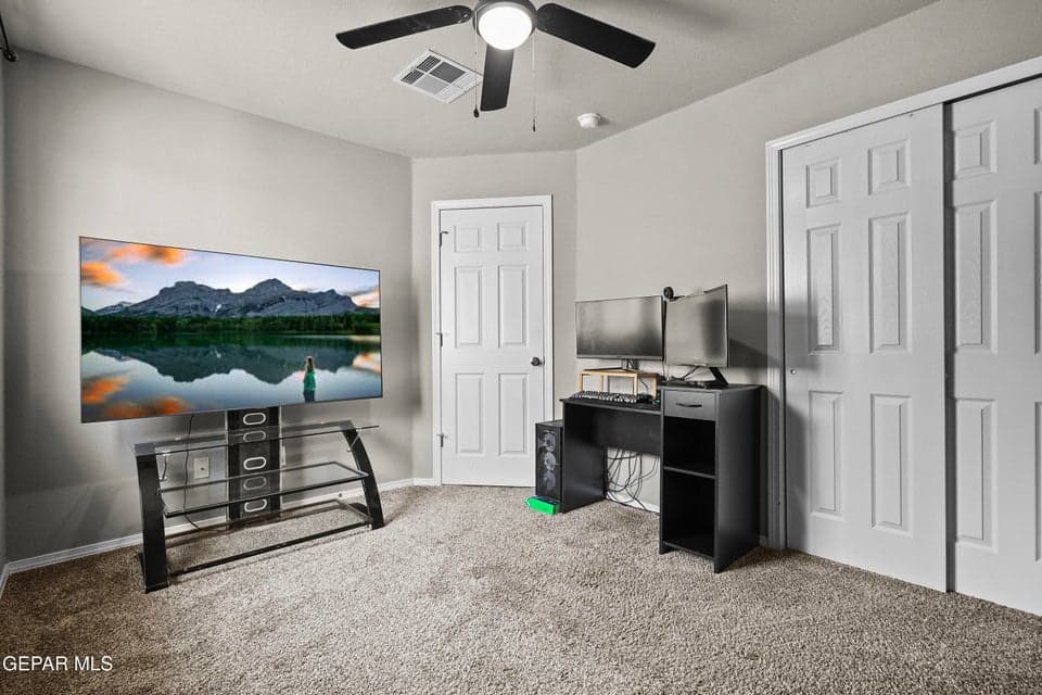 Natural light, versatile use space, inviting atmosphere