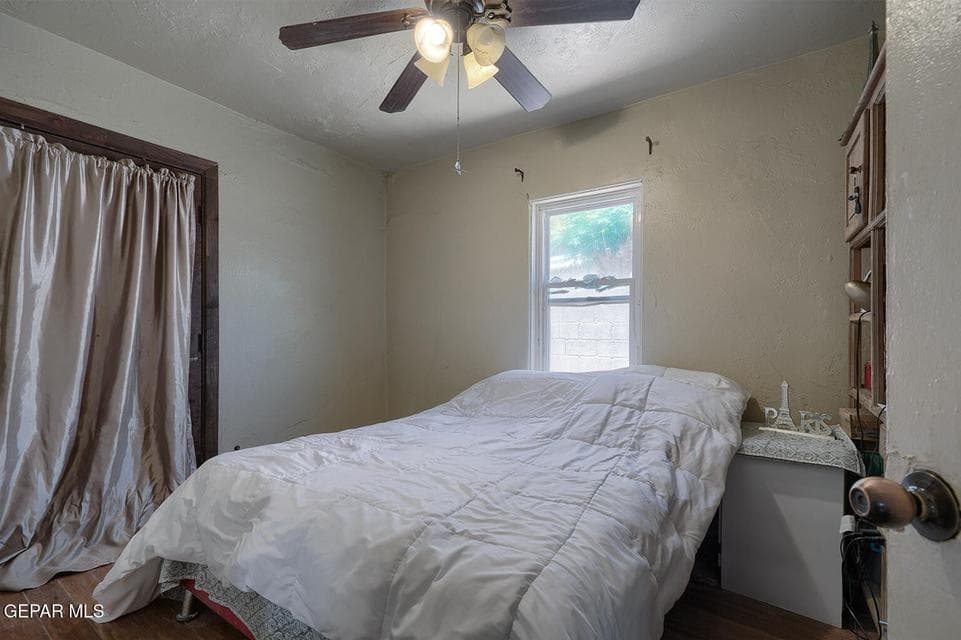 7233-Stiles-M-Bedroom-2