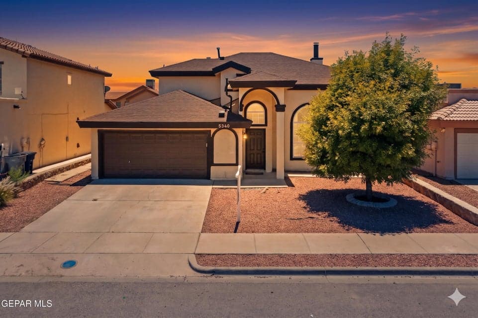 3 bedrooms, 2.5 bathrooms, spacious floor plan, cul-de-sac home, Sandstone Ranch Estates location, welcoming curb appeal, well-maintained exterior presence