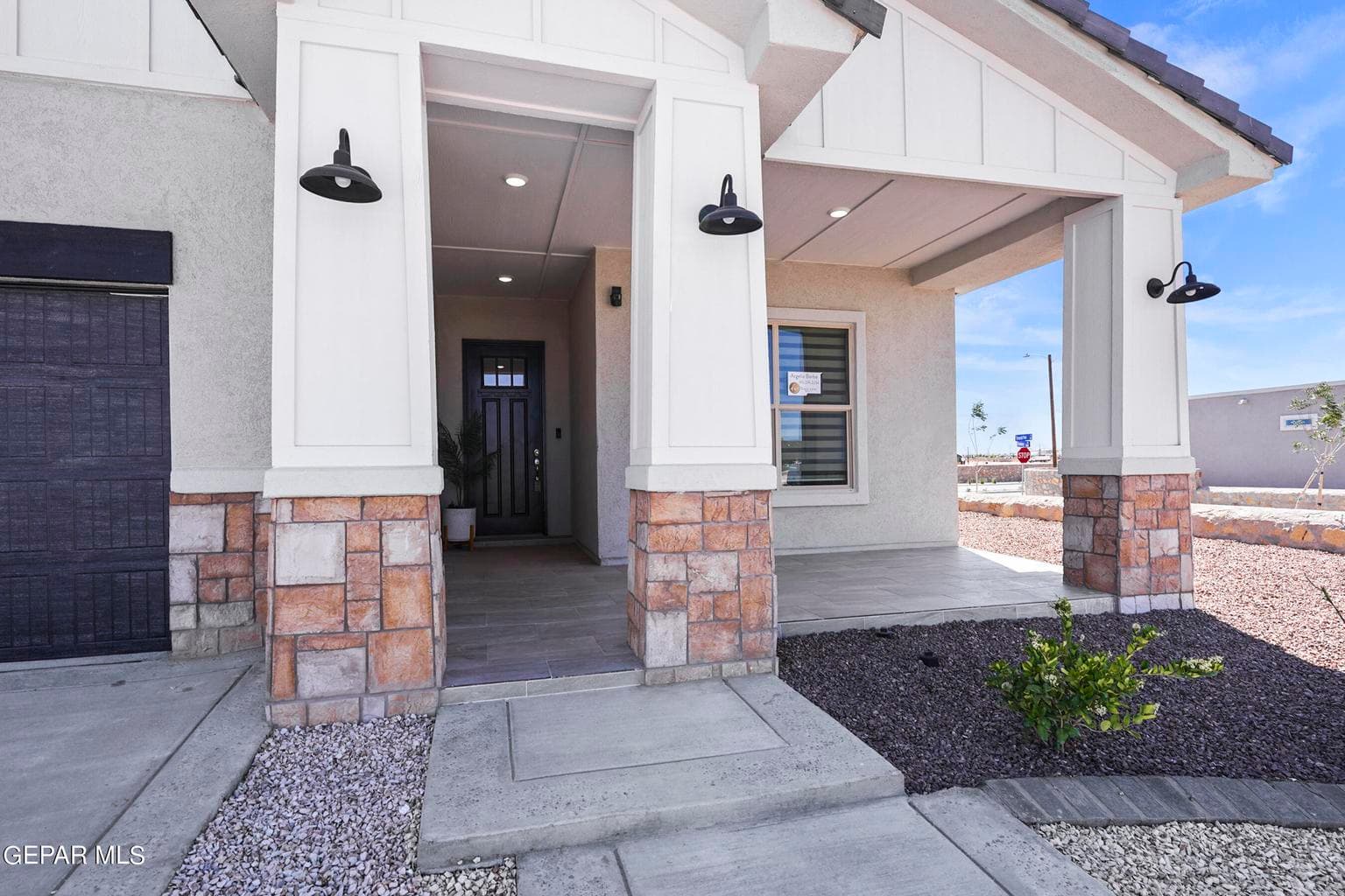 925 Pettus-5