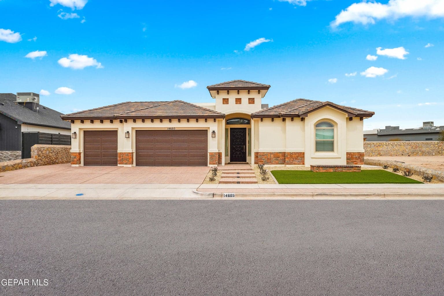 2317 Tierra Kona