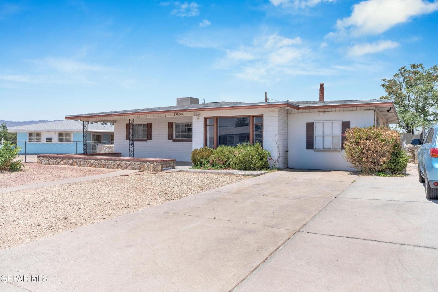 7605 Parkland Drive