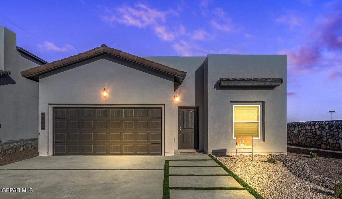 5212 La Entrada Circle-1