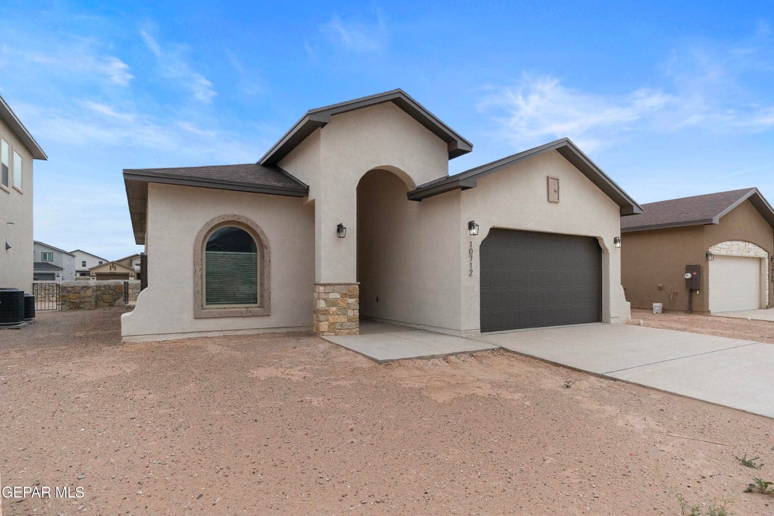Photos are for illustration purposes only, are of a Santa Barbara floor plan, actual home finishes/features may vary.